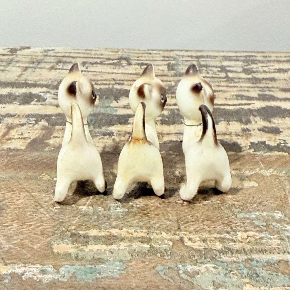 Siamese Cat Figurines‎ Lot Of 3 Ceramic Mini Hagen Renaker Kitten Blue Eyes